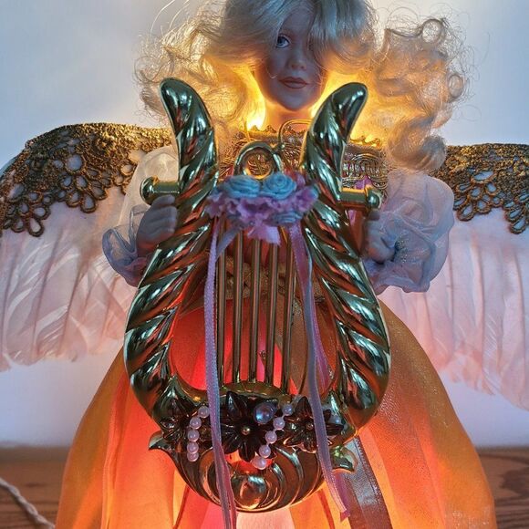 Paradise Galleries Vintage Light Up Porcelain Angel Tree Topper or Shelf Sitter - Picture 4 of 16